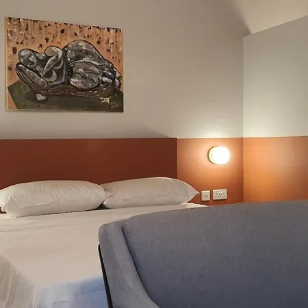 Capital No3 - Cikka Apartment *