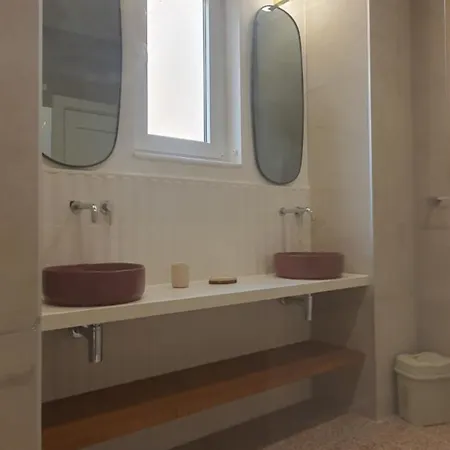 Capital No3 - Cikka Valletta