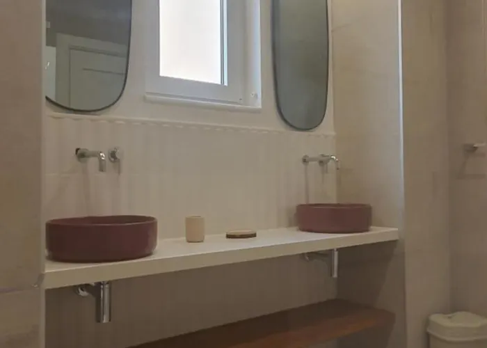 Capital No3 - Cikka La Valletta